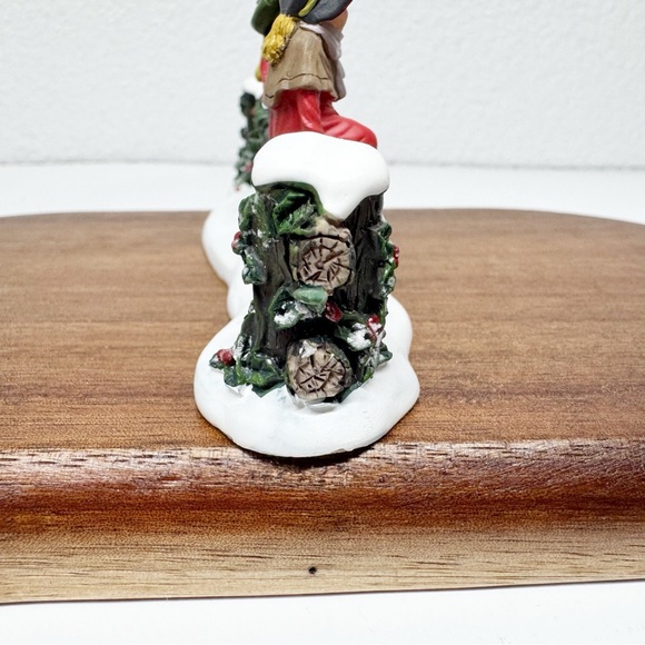 Vtg Retired Dept 56 Holly Split Rail Fence with Children Village Accessories - Picture 7 of 16